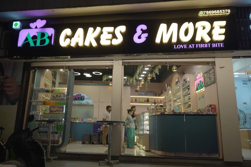 Cakes & More
